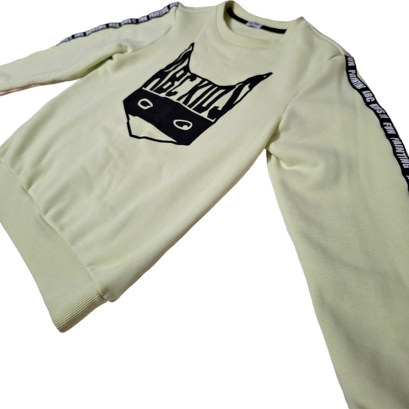 Lemon Sweatshirt For Girls - Picture 3 of 9